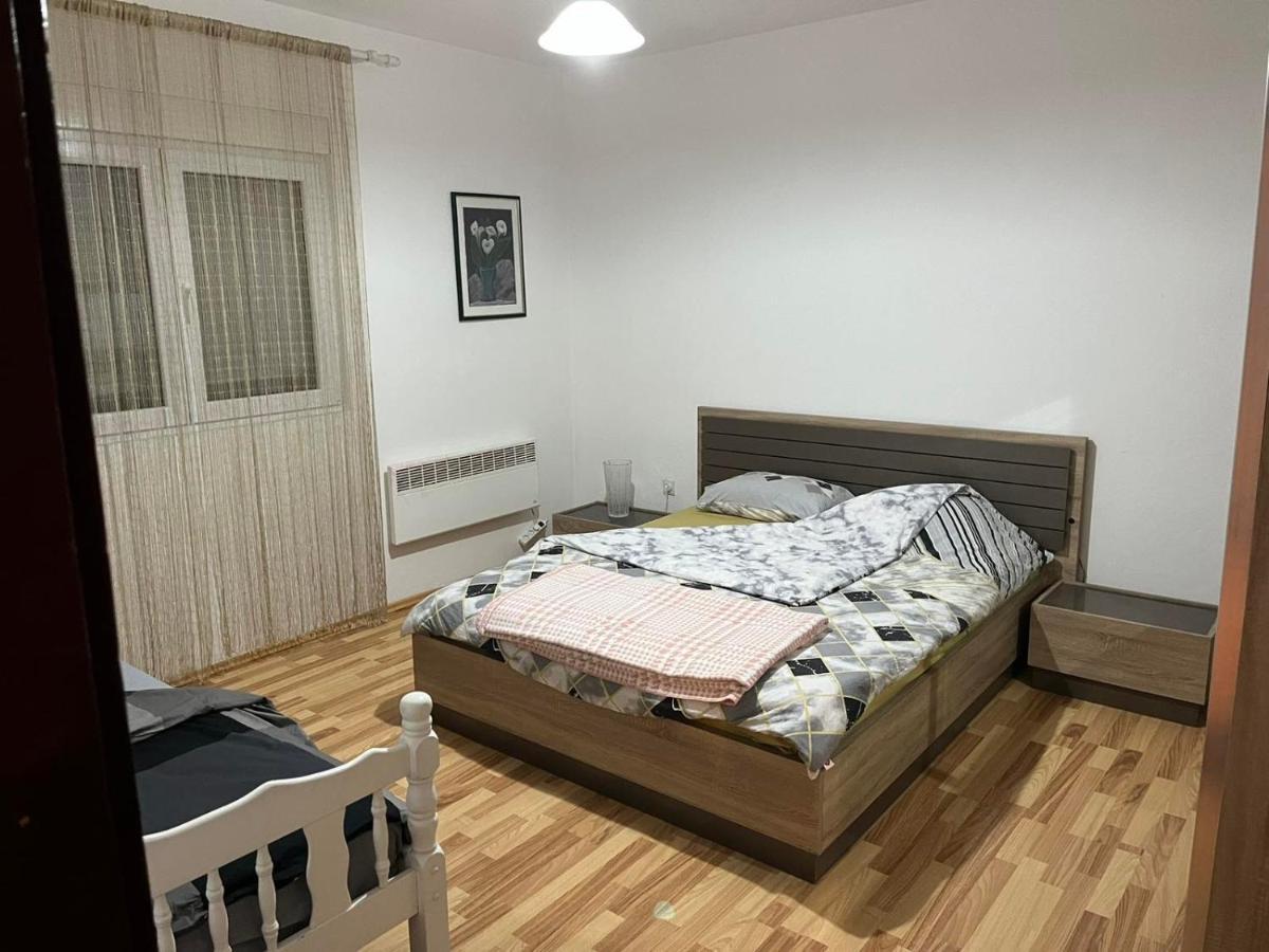 Apartman Na Rijeci Cijevni Lejlighed Podgorica Eksteriør billede